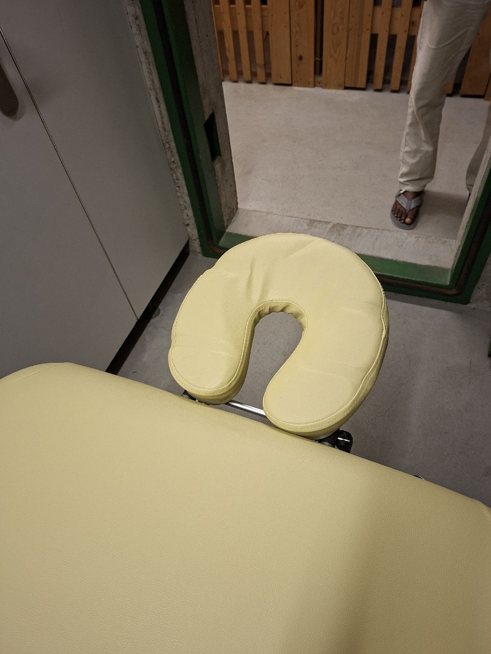 Kosmetik-& Massageliegen: Table massage/ Massageliege – Neu (gemäss Beschreibung) aus Basel von dio_wfv7 3