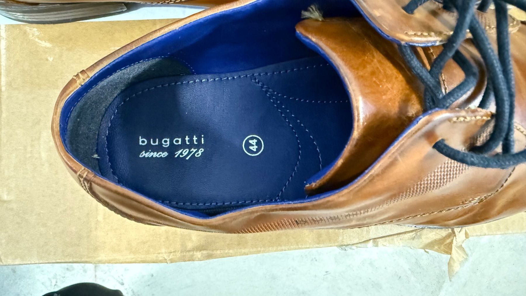 Bugatti Scarpe da uomo: Bugatti Herrenschuhe Leder 44 – Usato da Zürich venduto da guille.arg 3