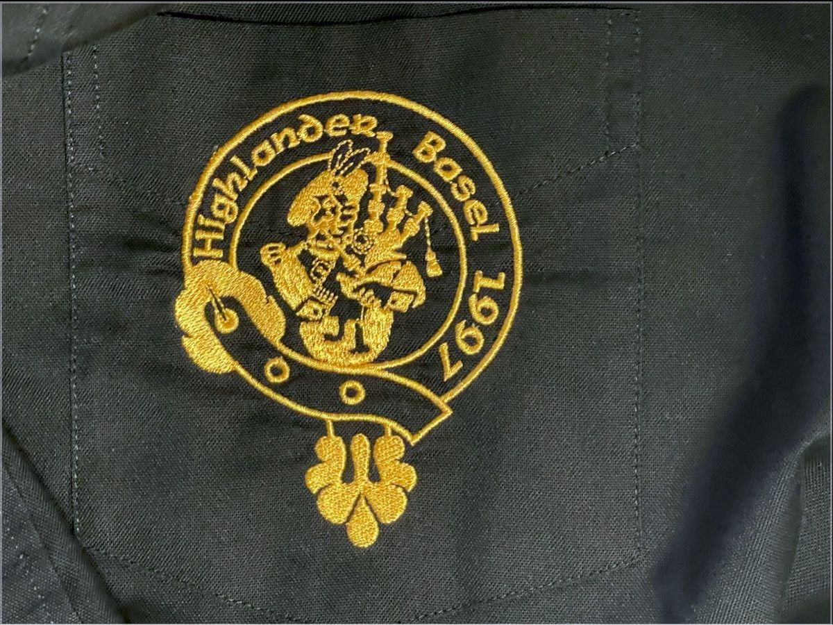 Camicie: Schwarzes Highlander Basel Hemd - Russell Collection, XL 54 – Usato da Luzern venduto da woti-shop 4