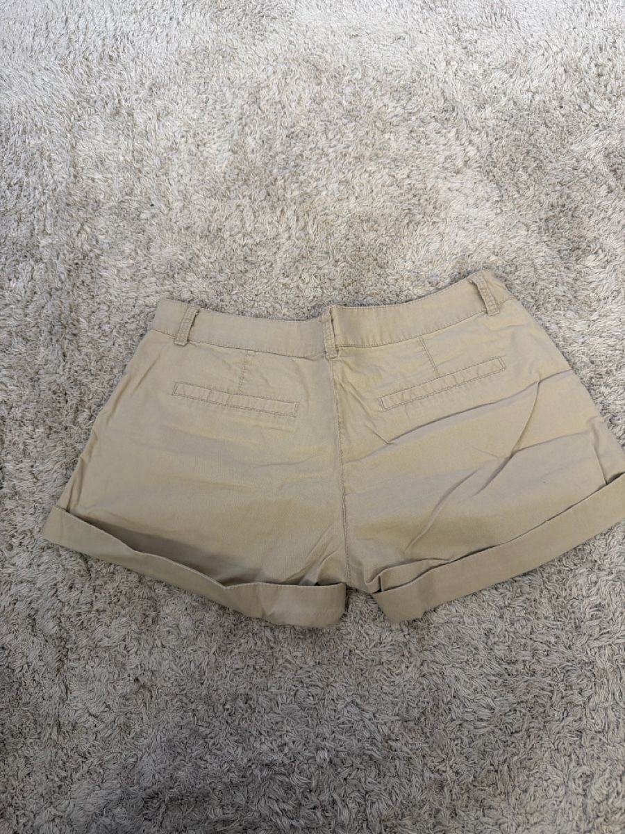 Pantaloni: Sommer Shorts FAMOUS. Gr. 34 – Usato da Oberrohrdorf venduto da Mariann79 4
