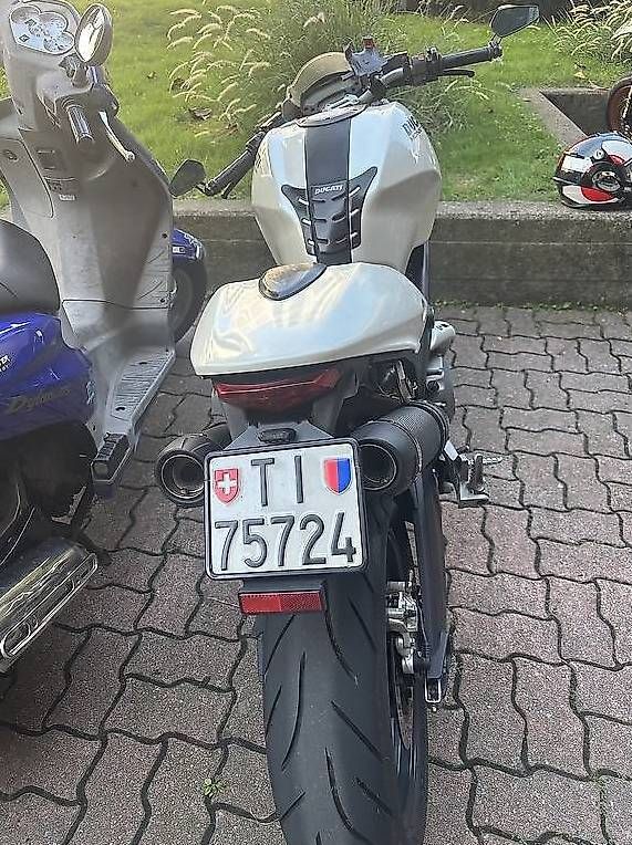 Strada: ducati monster 696 – Usato da Aurigeno venduto da RICCARDO013 1