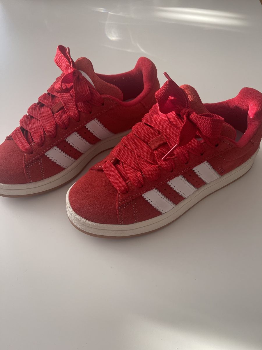 Adidas Scarpe da donna: Retro Adidas Campus Schuhe - Rot – Nuovo (secondo la descrizione) da Fehraltorf venduto da aly_fn