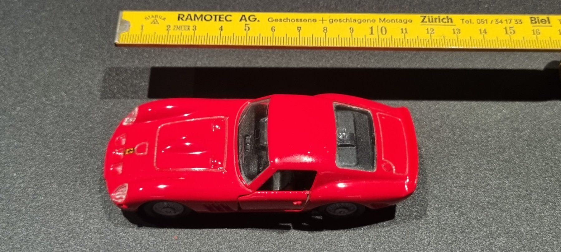 Ferrari Modellini d'auto: Ferrari 250 GTO – Usato da Lachen SZ venduto da LinDiscount