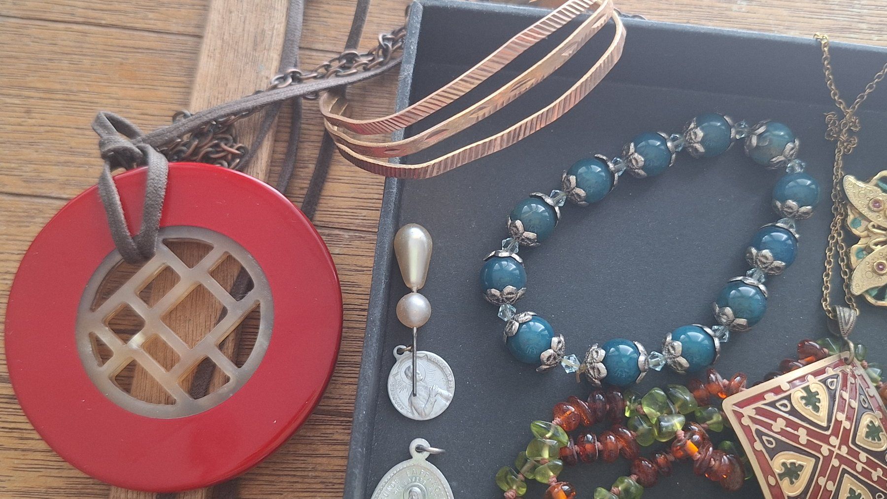 Sonstiger Schmuck: Schmuck Konvolut Damenmodeschmuck diverse Stücke – Gebraucht aus Horgen von OlJaS 1