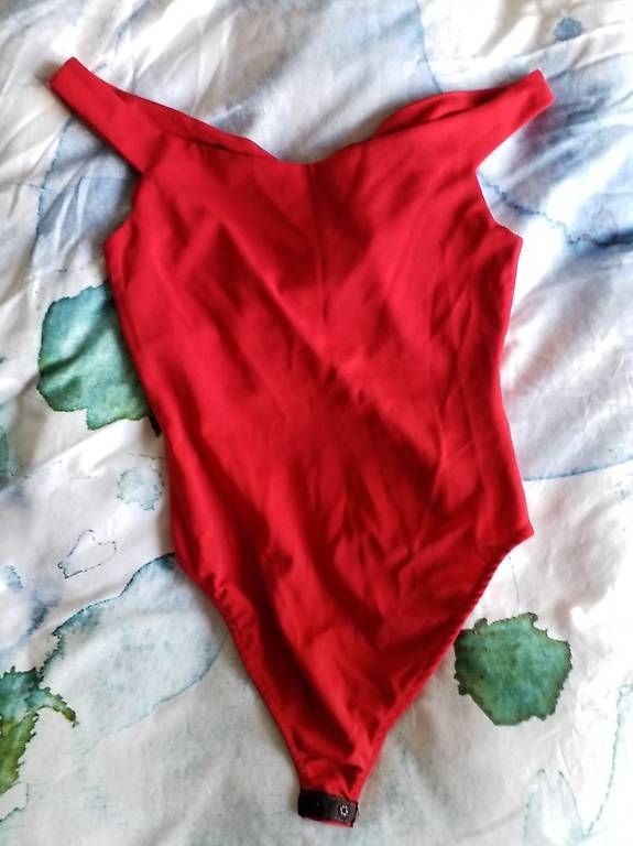 Top: Dresstop Rotes falt Top Body – Usato da Bern venduto da Bluepop 2