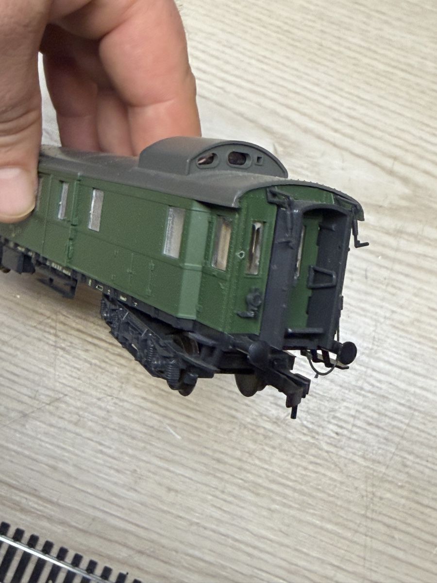 Roco Modellini di ferrovie: Roco Gepäckwagen HO – Usato da Herzogenbuchsee venduto da ioa_zcm6 1