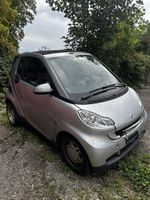 Smart zu verkaufen mit kleinem Unfall vorne