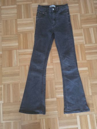 Zara Jreans gr 34