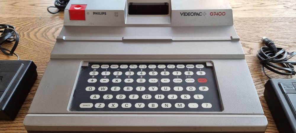 Philips Videopac + G7400 Konsole + 2 Controller + 14 Spiele (Defekt) in ...