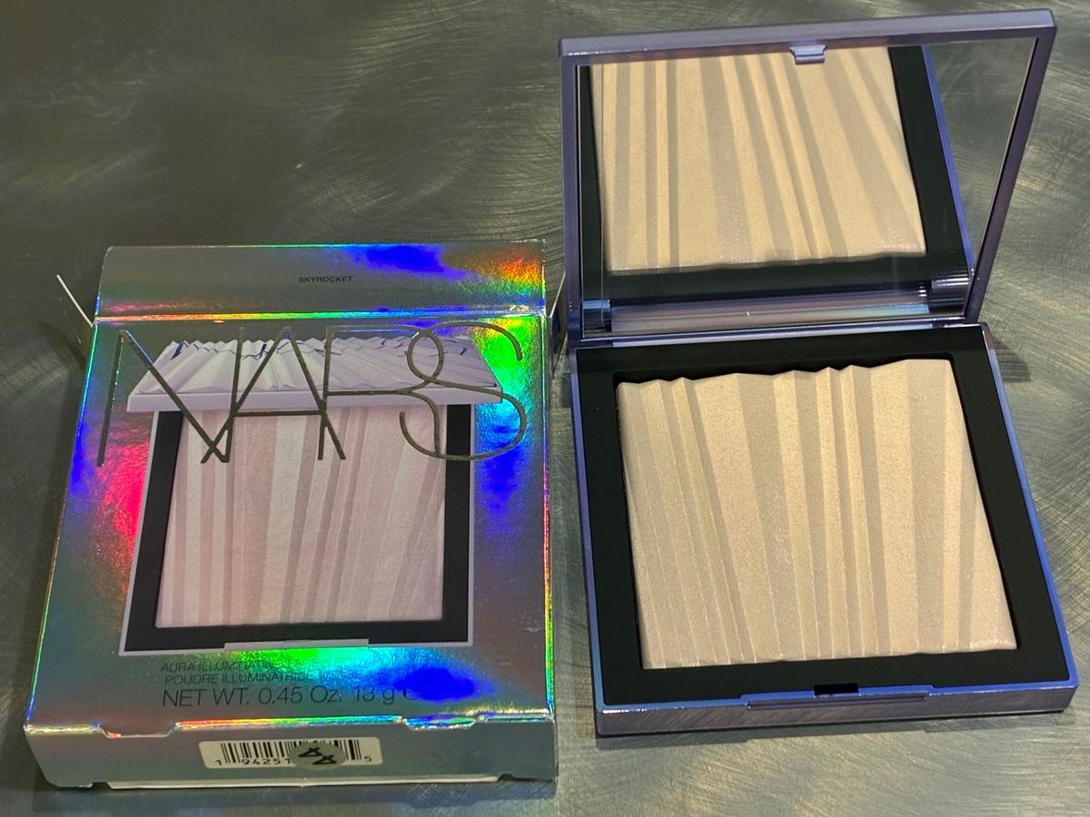 Nars Make-up: NARS Skyrocket Puder & Trousse - neu ✨ orginalverpackt. – Nuovo e nell'imballaggio originale da Niederglatt ZH venduto da karinso 4