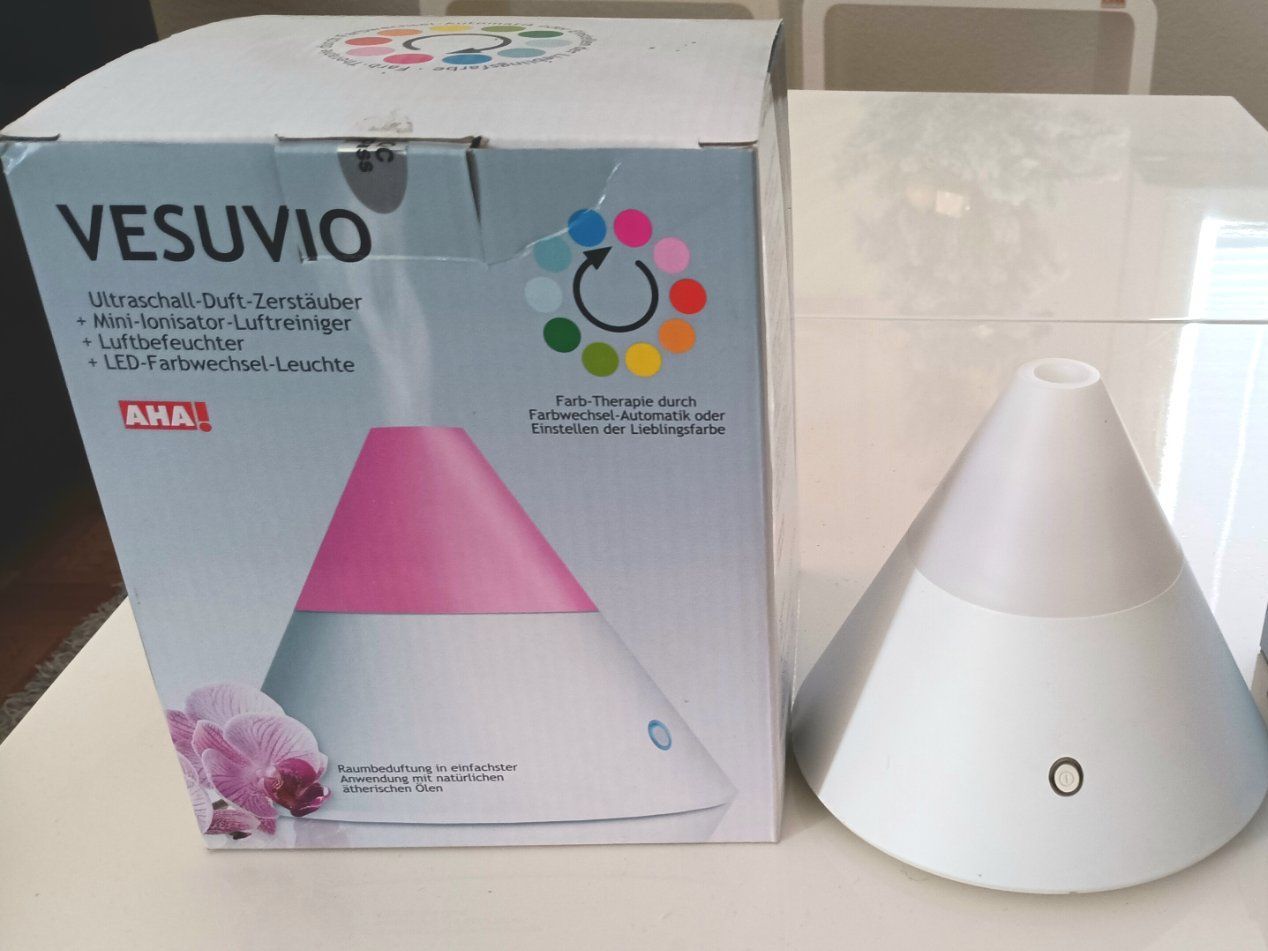 Diffuseurs: Duftzerstäuber mit LED Farbwechsel – D'occasion à Aarau par Yeeaaah 1