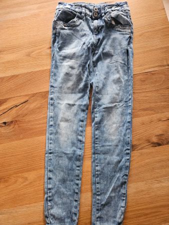 Jeans Gr. 152 blau