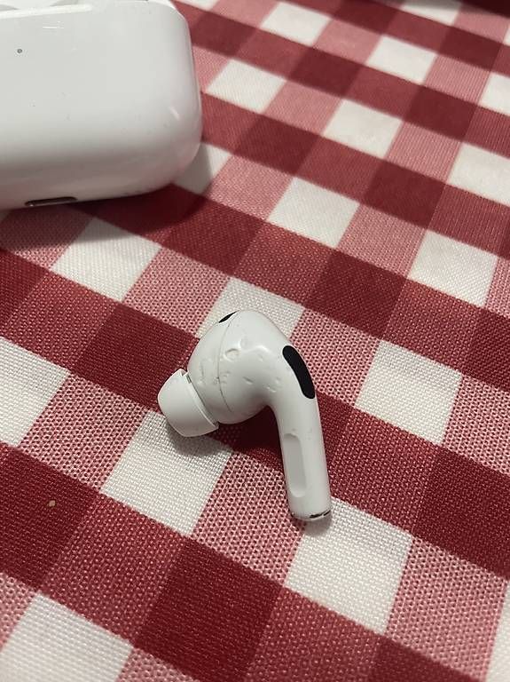 Apple Casques audio: AirPods Pro 2 – D'occasion à Sigirino par tor_2tnf