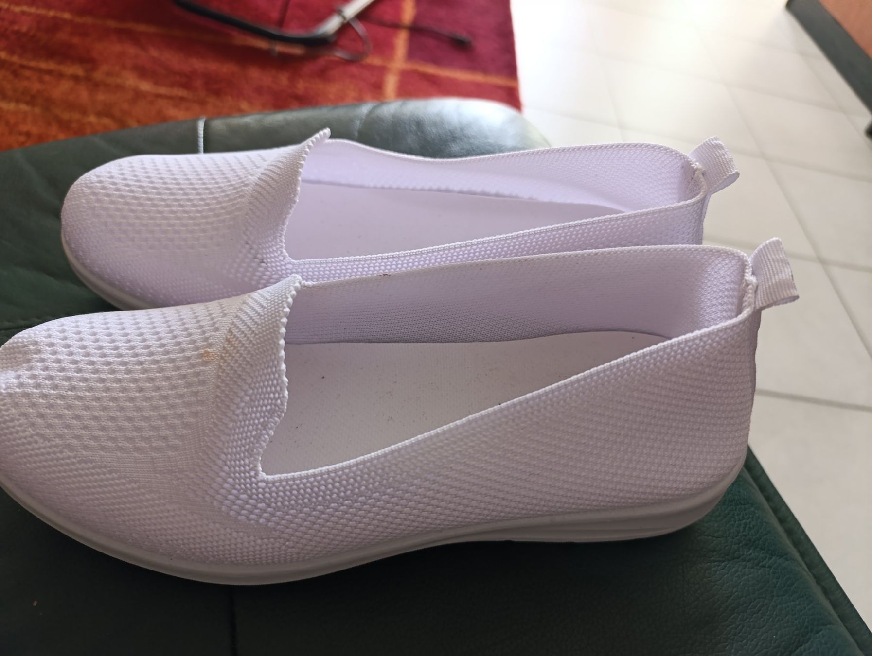 Dosenbach Chaussures femmes: Chaussures d'été blanches – Neuf avec emballage d'origine à St-Cergue par Neviana 1