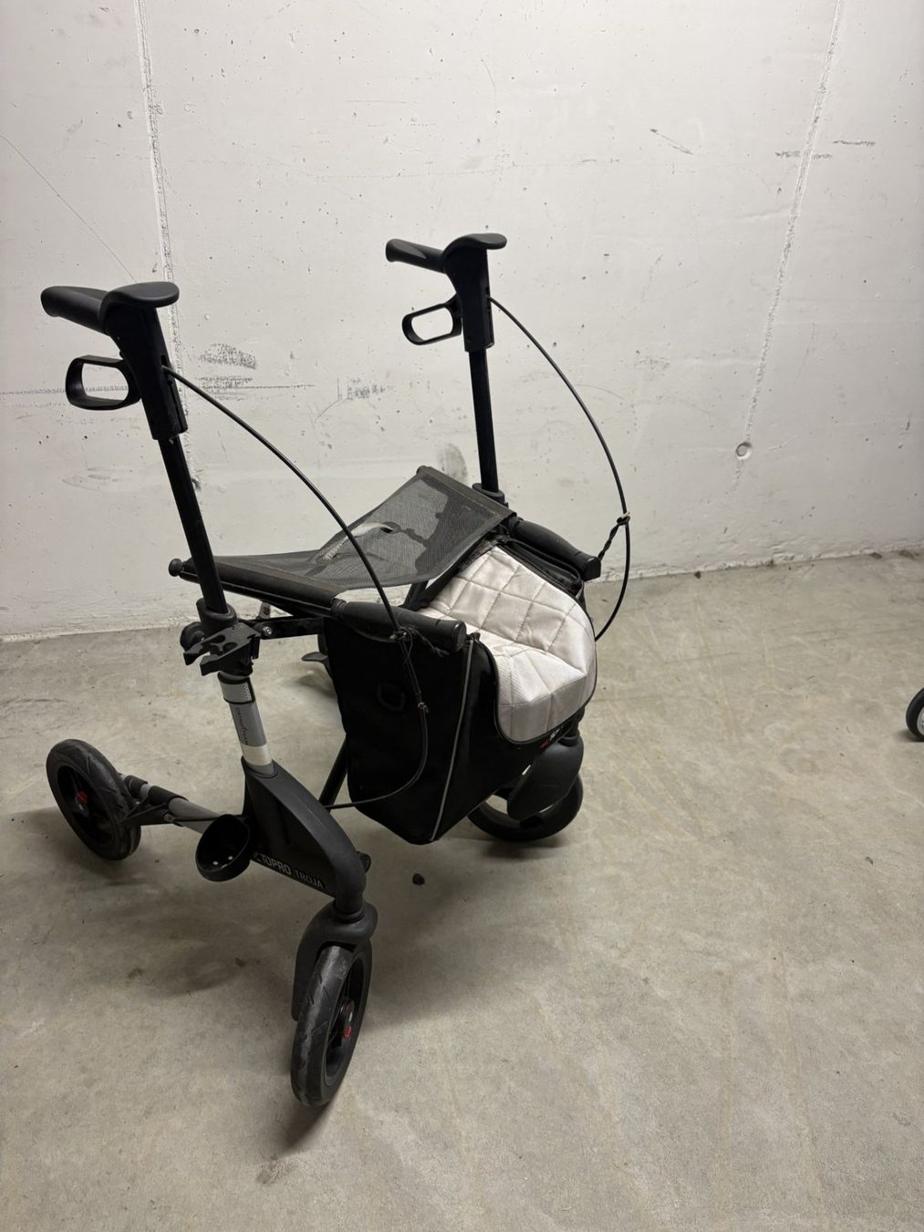 Gehhilfen: Rollator Topro Troja – Gebraucht aus Engelburg von urs_fd8n