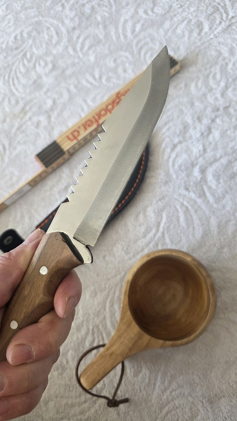 Zubehör: Handgefertigtes Jagdmesser 4116 Stahl + Walnussholz + Kuksa  – Neu und originalverpackt aus St. Margrethen SG von Duezenli61 4