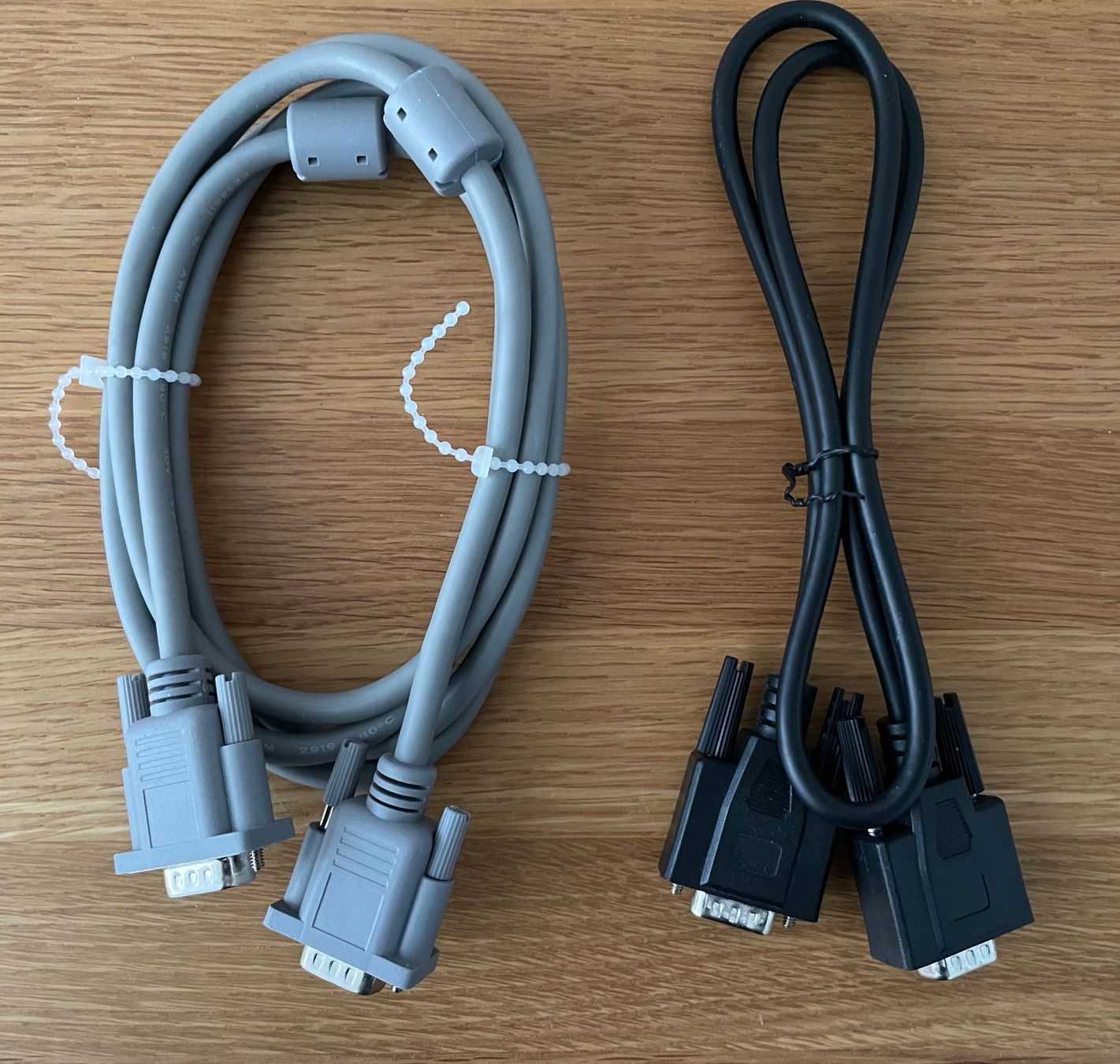 Câbles: 2 VGA Kabel – D'occasion à Eglisau par felix_ch
