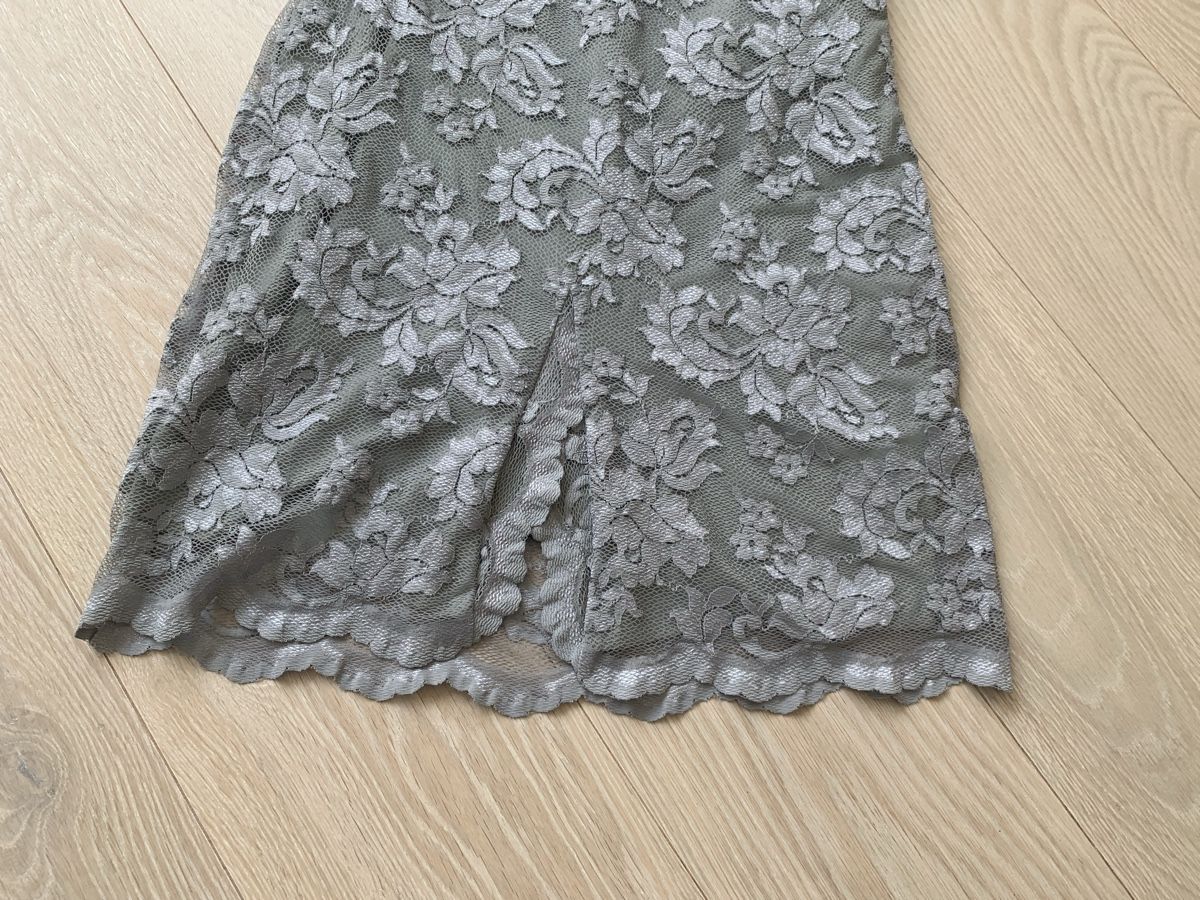 Kleider: Silberfarbenes Designer-Kleid mit schwarzem Blazer, Gr. 36 – Neu (gemäss Beschreibung) aus Schwanden GL von Cicala 6