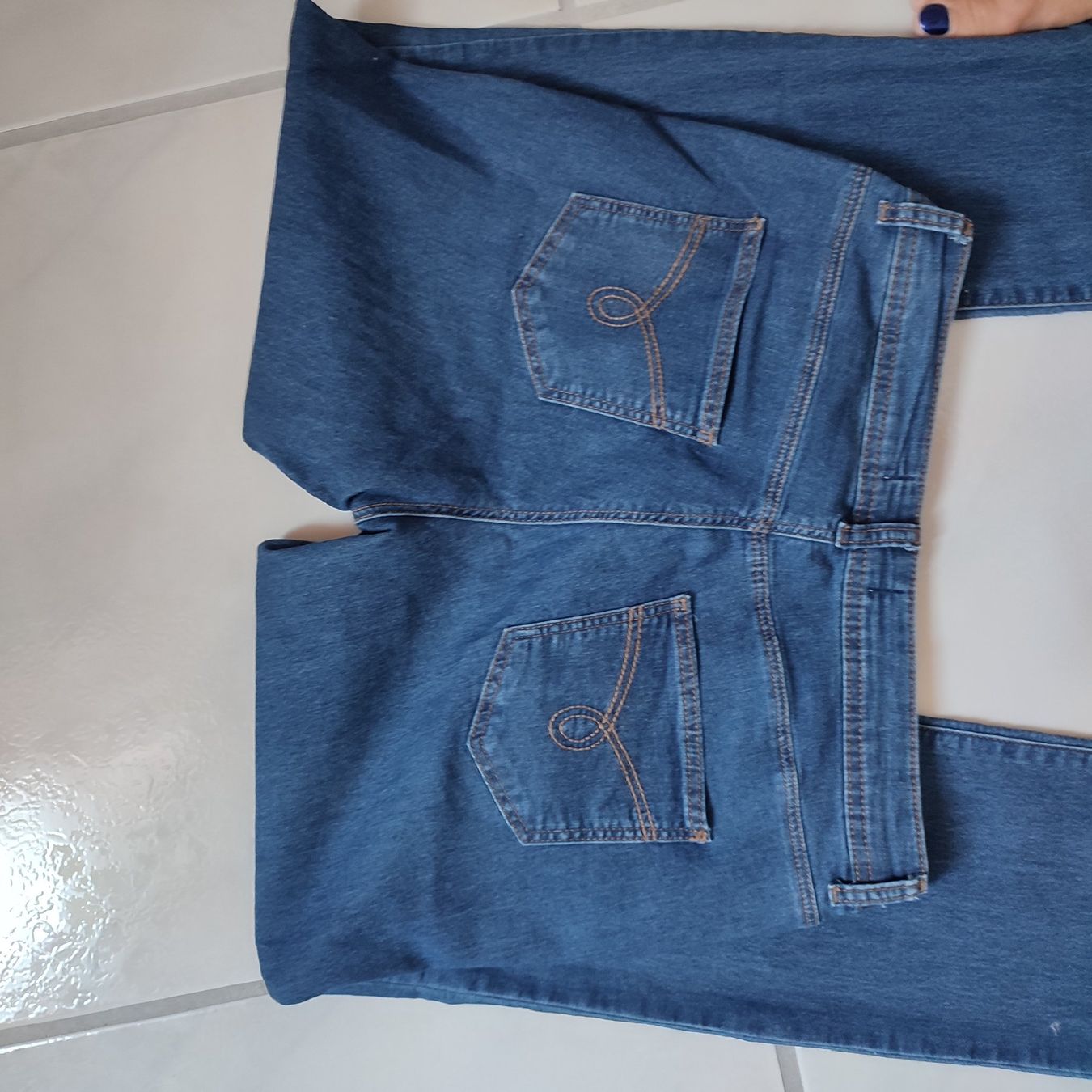 Jeans: Jeans – D'occasion à Grüt (Gossau ZH) par Babel57 2