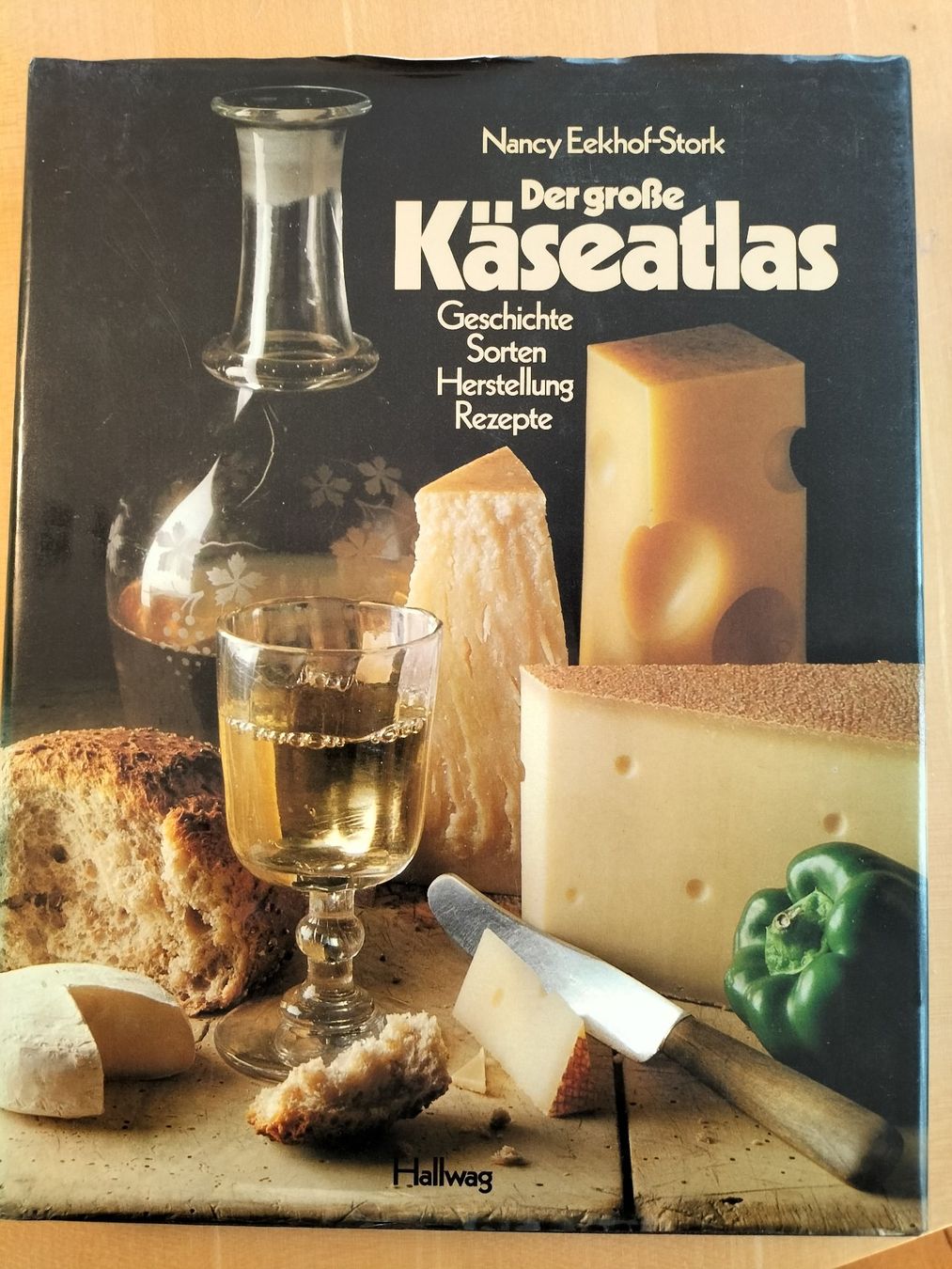 Libri: Der grosse Käseatlas / Rezeptbuch – Usato da Schaffhausen venduto da Bbbaloo