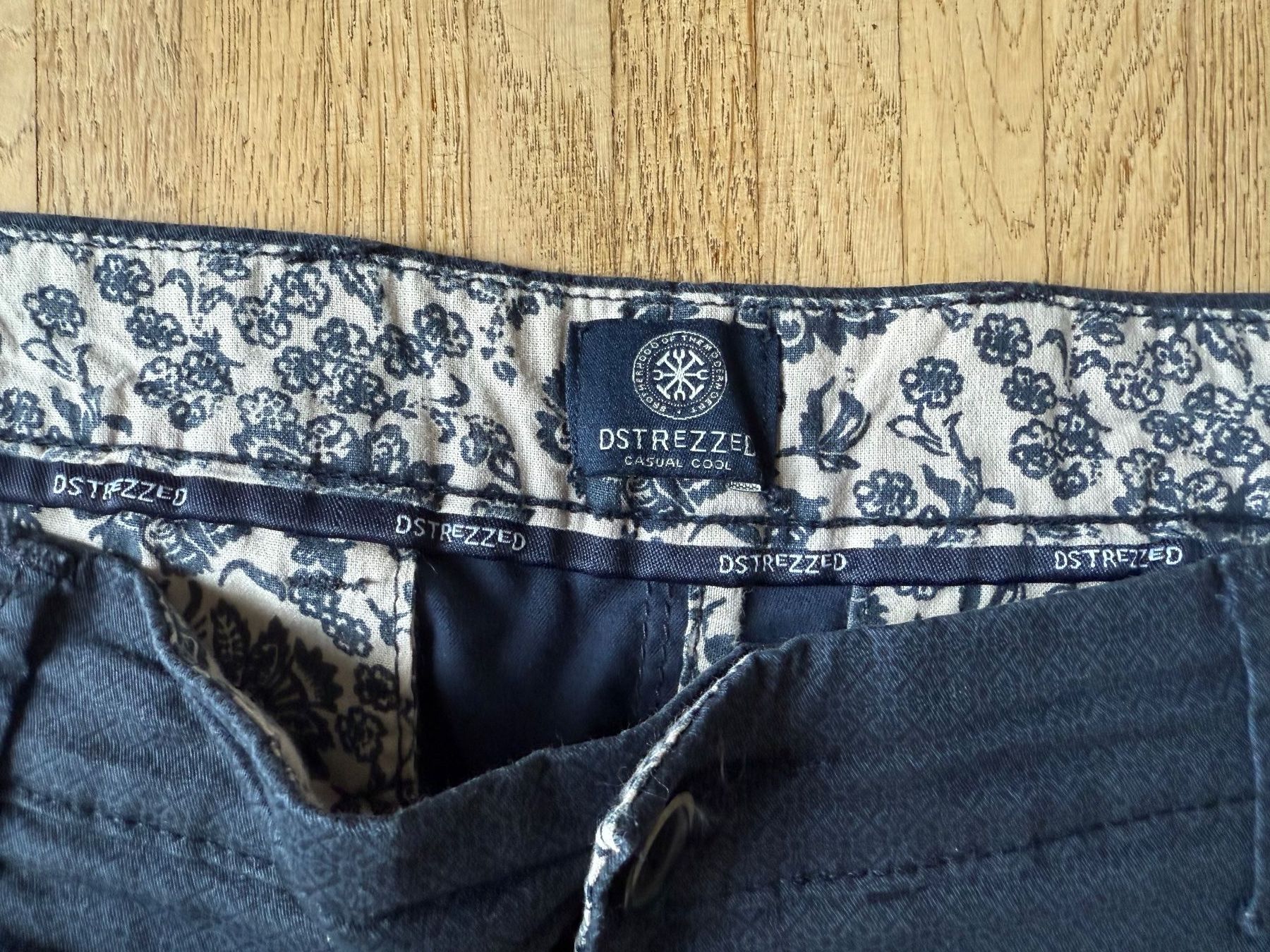 Pantaloni: DStrezzed Hose, Gr. 33/32, dunkelblau – Usato da Dällikon venduto da dahi1 1