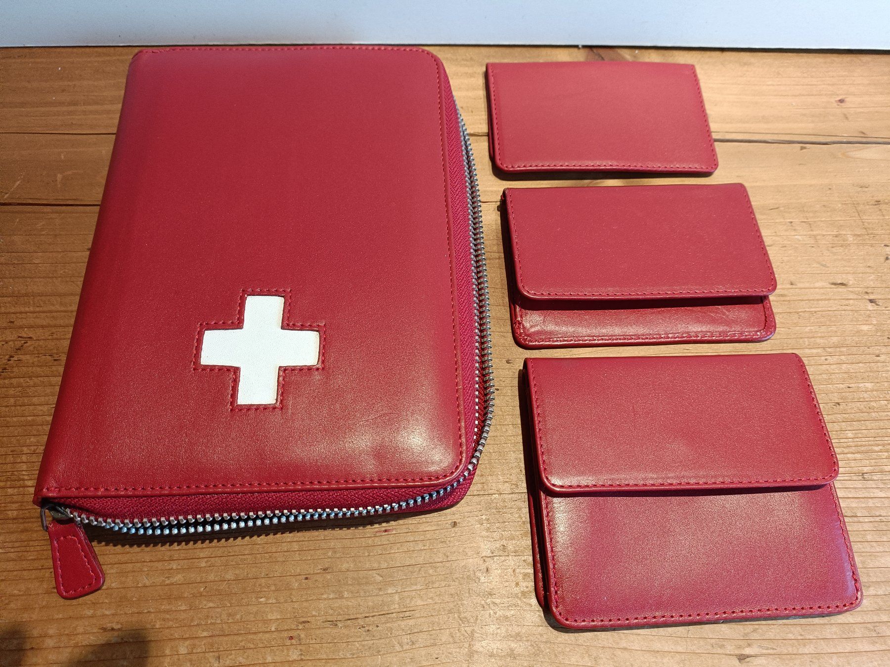 Portamonete: Damen Brieftasche DETIAL Swissdesign – Usato da Embrach venduto da Illingen13 1