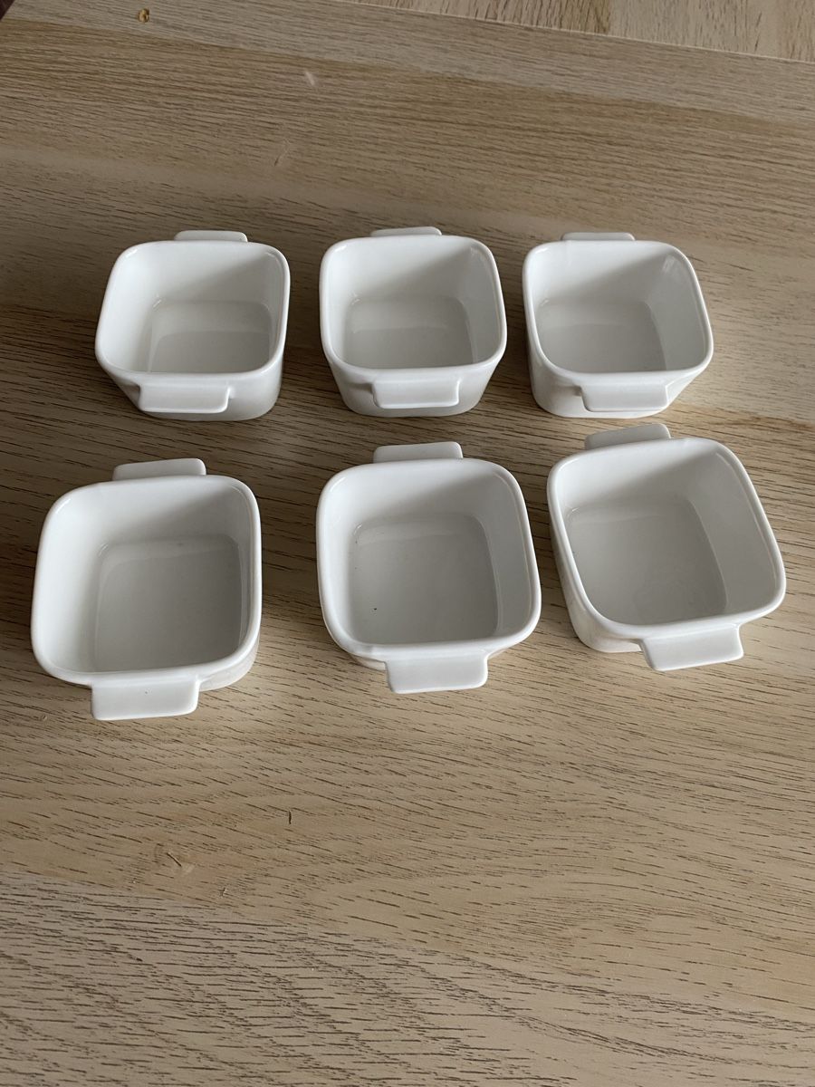 Recipients et similaires: 6 petits ramequins pour apéro  – Neuf (Voir description) à Corcelles près payerne par jas76