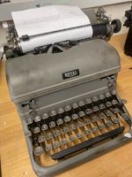 Schreibmaschine Royal Modell zu verkaufen guter Zustand