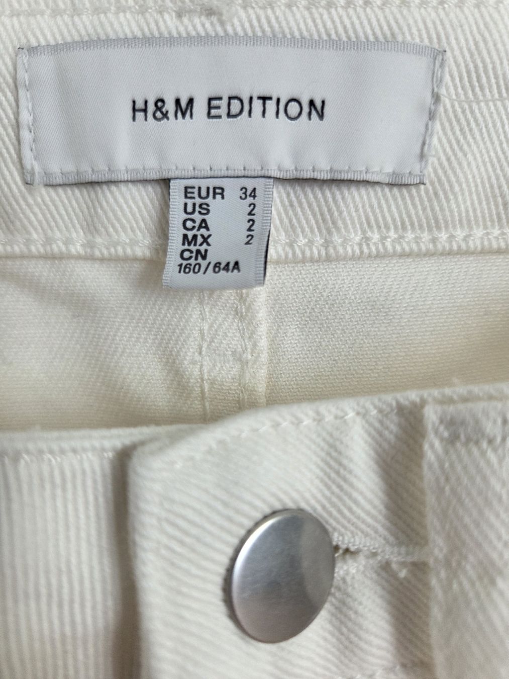 H&M Jeans: Jeans mit zippern am bein NP.80 chf – Nuovo (secondo la descrizione) da Bülach venduto da Recherchieren 7