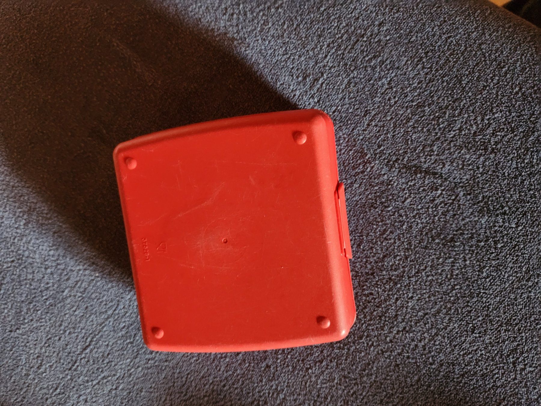 Tupperware Contenitori & Simili: Tupperware Sandwichbehälter ca.12x12x5cm – Usato da Gstaad venduto da Meiel2020 1