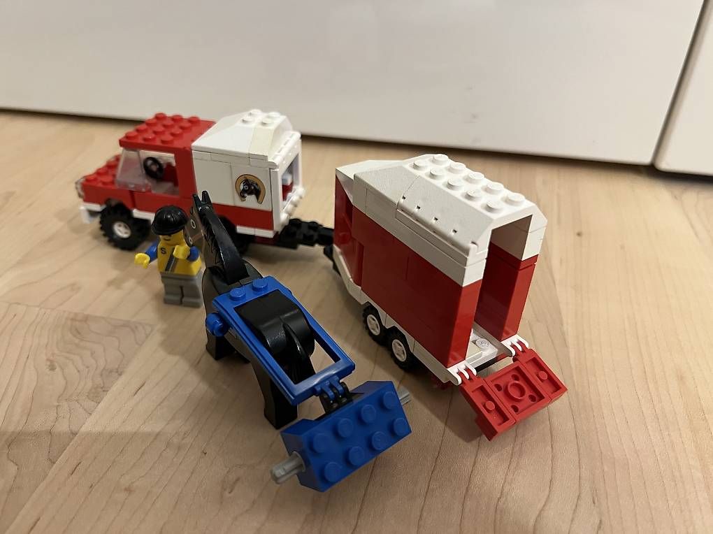 Spielzeuge: Lego Vintage 6359 Pferdeanhänger – Gebraucht aus Zürich von Voerny 1