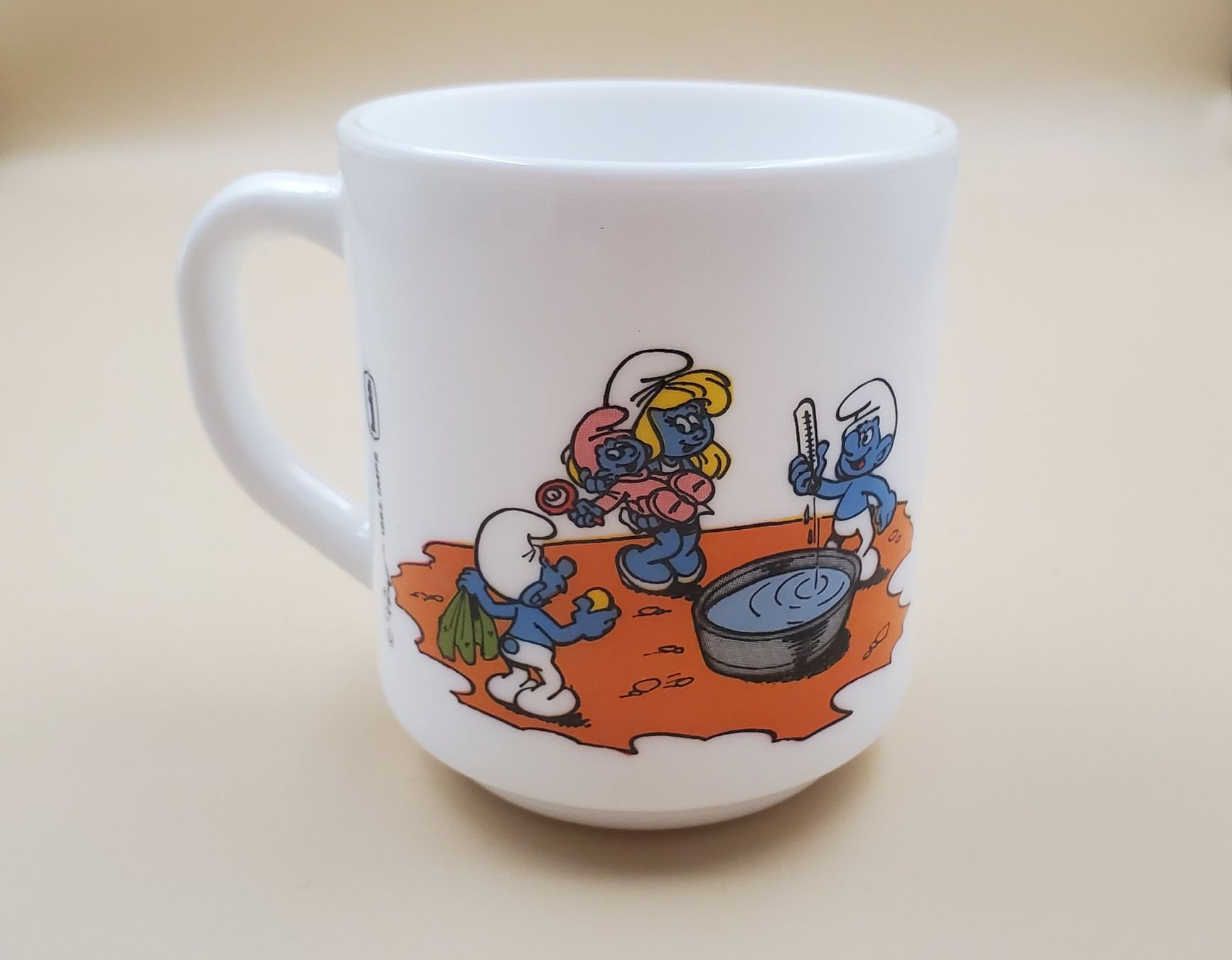 Tazze: Mug Arcopal Les Schtroumpfs vintage 1985 – Usato da Rennaz venduto da La_malle_du_dauphin