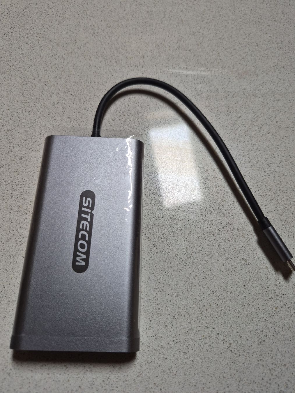 Laufwerke & Adapter: Sitecom USB-C Multiport Pro Adapter – Neu (gemäss Beschreibung) aus Bellinzona von Chris7771