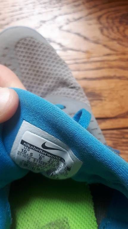 Chaussures femmes: Nike Free 4.0 – D'occasion à Madiswil par Kwon02 2