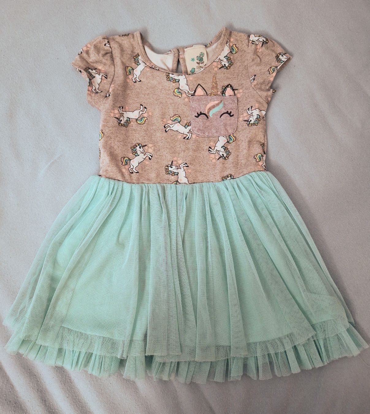 Kleiderpakete & -sets: Set 5 Girls' Dresses, size 98 – Gebraucht aus Volketswil von LisaSch1 4