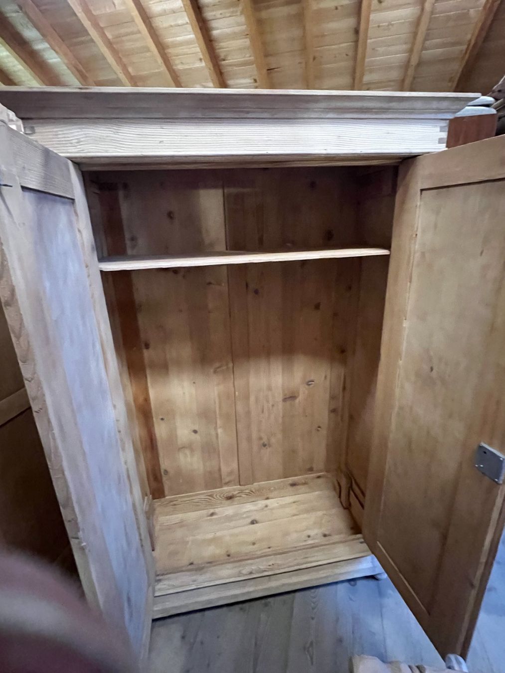 Armadi: ART 1010-G Armoire démontable sablé – Usato da Pont-La-Ville venduto da BCMGLEAL 1