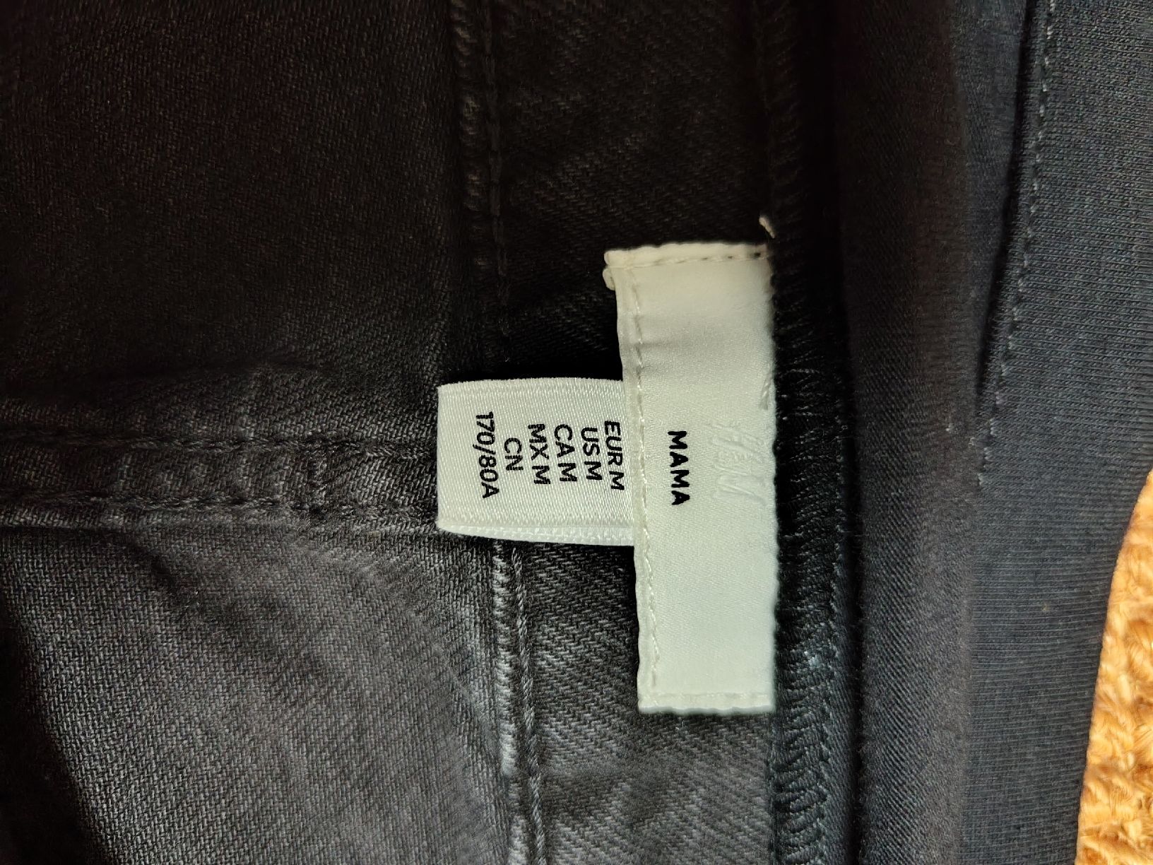 H&M Pantalons: Umstandsshorts H&M Mama Grösse M – Neuf (Voir description) à Winterthur par DonnaRicarda 2