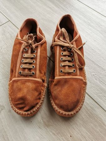 Sneaker