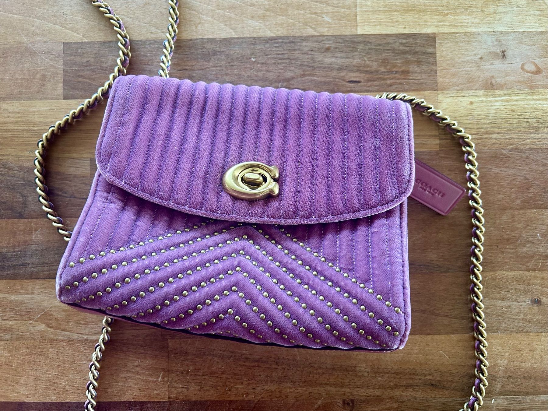 Coach Borse da donna: Coach handbag pink velvet – Usato da Täuffelen venduto da jcbettinelli 1