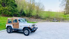 Jeep Wrangler YJ, 4,0 L (Veteranen geprüft)