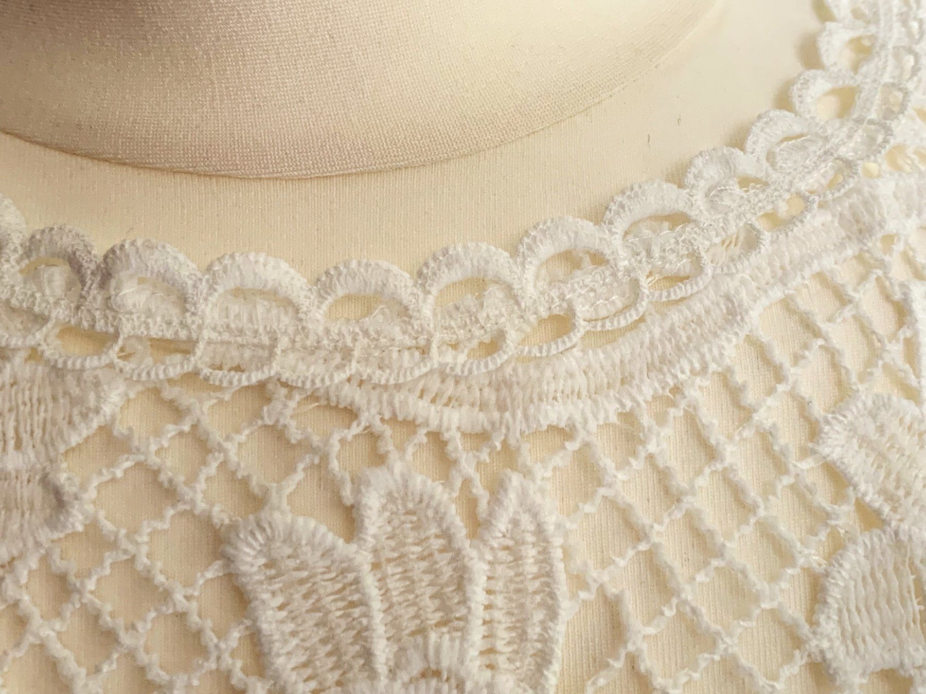 Zara Tops: ZARA-SPITZENBLUSE MIT TRÄGERTOP WEISS  **NEU** – Neu (gemäss Beschreibung) aus Starrkirch-Wil von Evelyne222 3