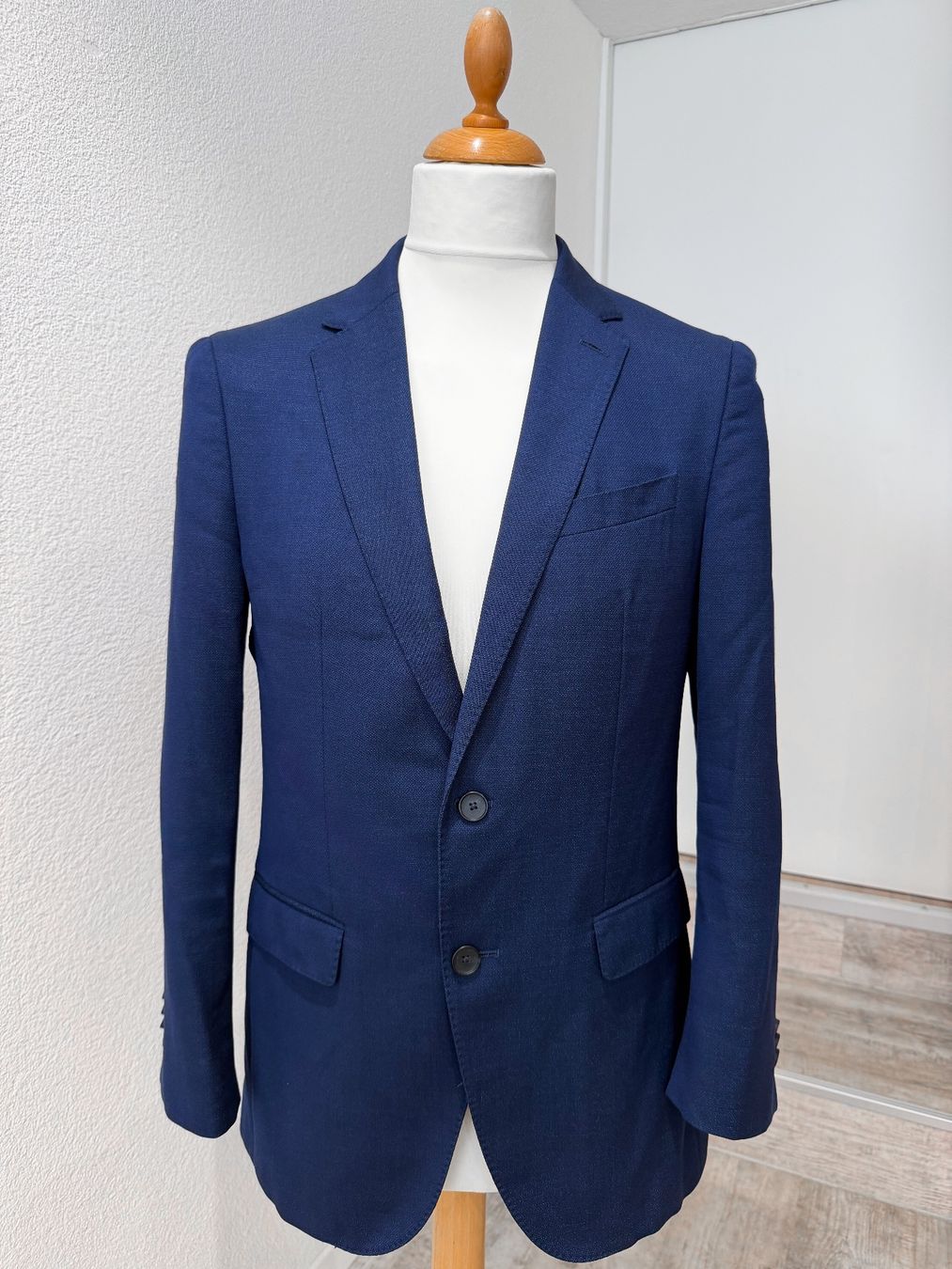 Hugo Boss Giacche: Hugo Boss Stretch Tailoring Sakko Dunkelblau Gr. 48 – Usato da Dietikon venduto da Angy94