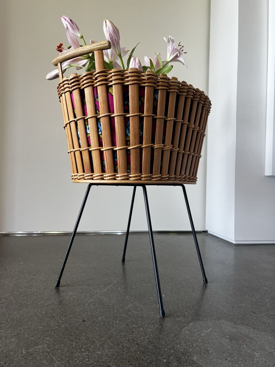 Altro per la casa: Vintage Wicker Basket, Mid century Side table – Usato da Oberägeri venduto da Theonose74 4