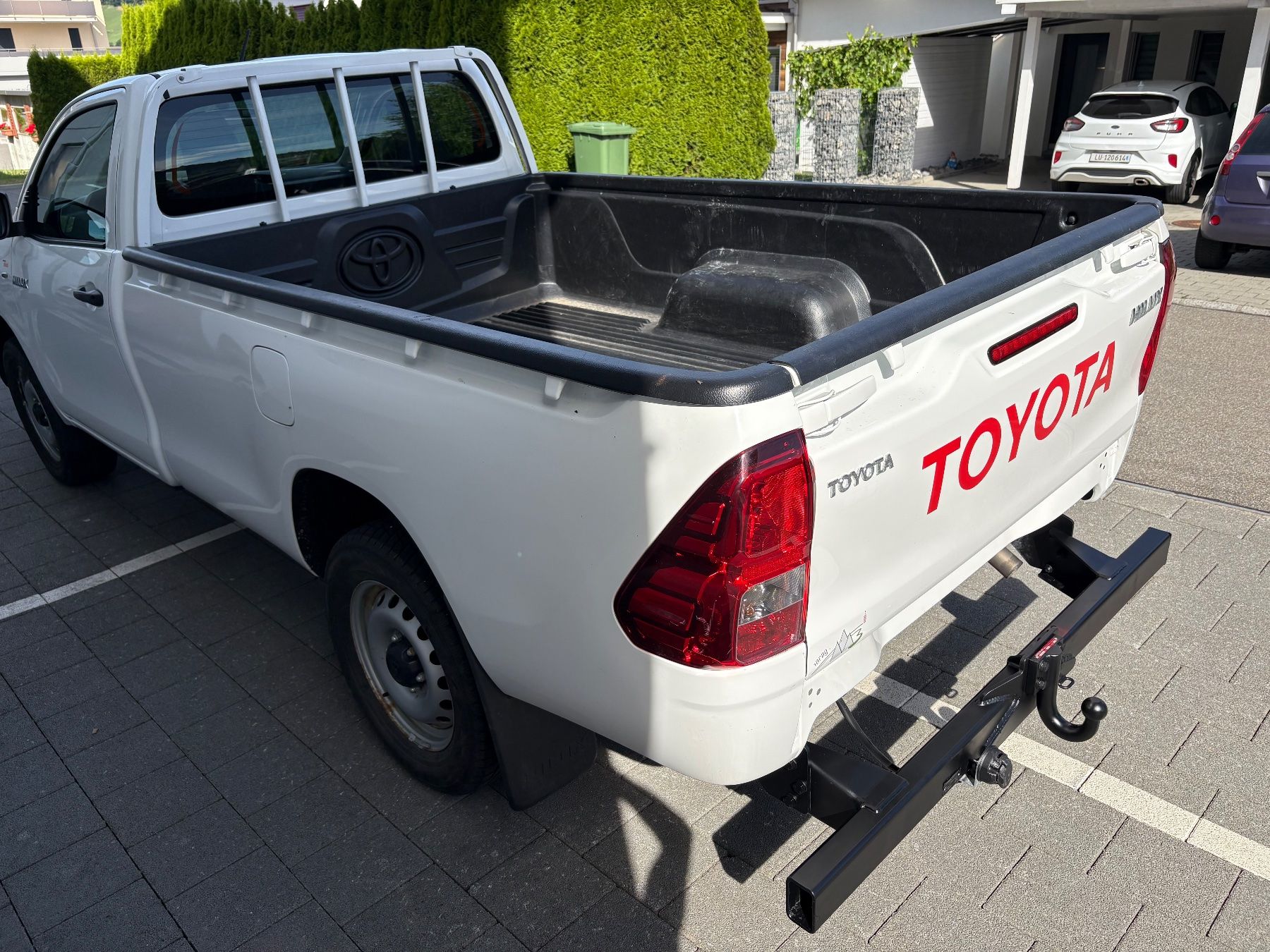 Toyota Tutti i ricambio: Brücke / TOYOTA Hilux Single Cab / Pritsche – Usato da Hasle LU venduto da Mroeoesli0