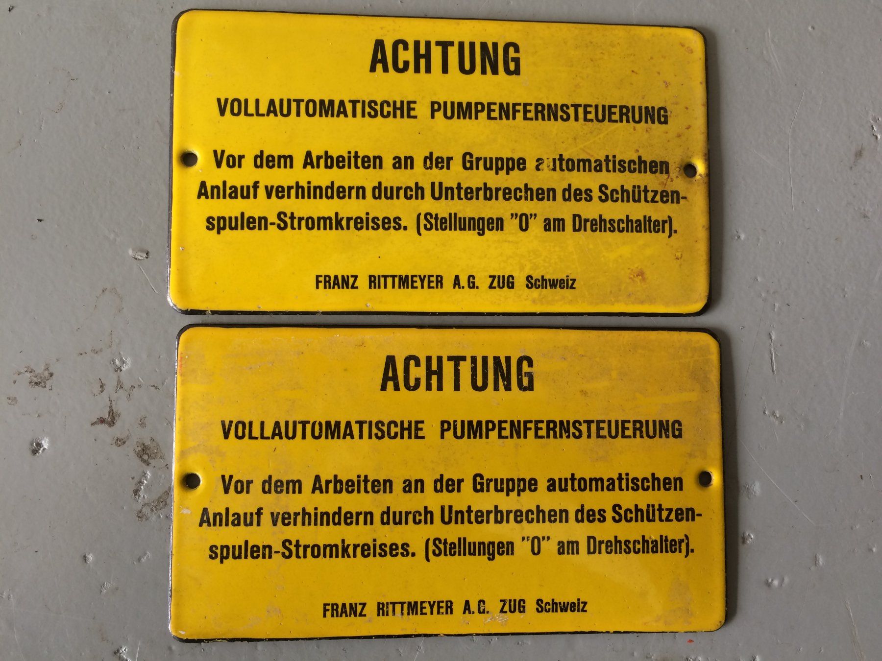 Insegne: Warnschilder Emaille – Usato da Wiliberg venduto da Monikaschaer