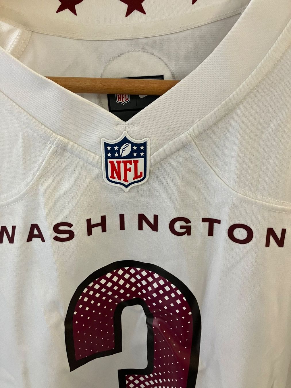 Canottiere & Pantaloni: NFL Trikot Washington Commanders Jackson III – Nuovo (secondo la descrizione) da Aarburg venduto da Wendepunkt_Fundgrube 2