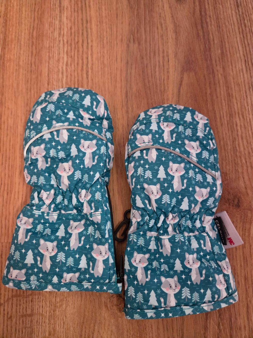 Gants: Handschuhe / Fäustlinge Gr. 3 – D'occasion à Heinrichswil par frankie19860
