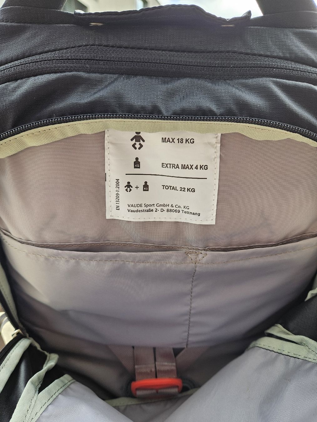 Vaude Zaini: Vaude Shuttle Premium Kindertrage Top Zustand! – Usato da Unterägeri venduto da raff82 5