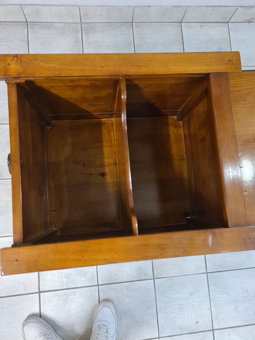 Tavoli: Table d'appoint VI qui souvre des 2 cotés – Usato da Monthey venduto da 187-zeroo 8