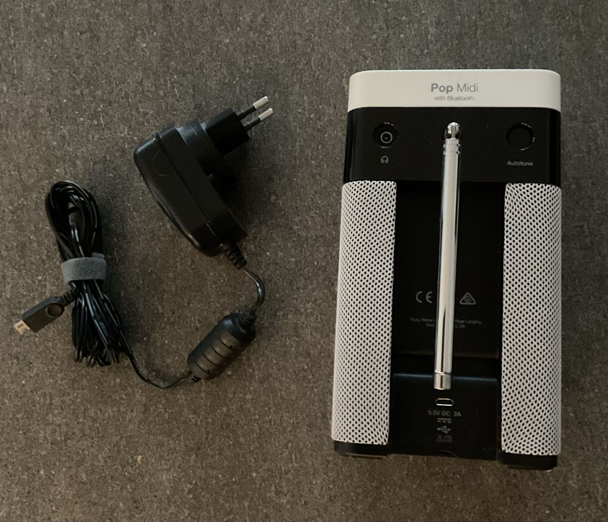 Radio: PURE Pop Midi Digitalradio mit Bluetooth Ladegerät  – Usato da Jegenstorf venduto da BAVARIA4CH 1